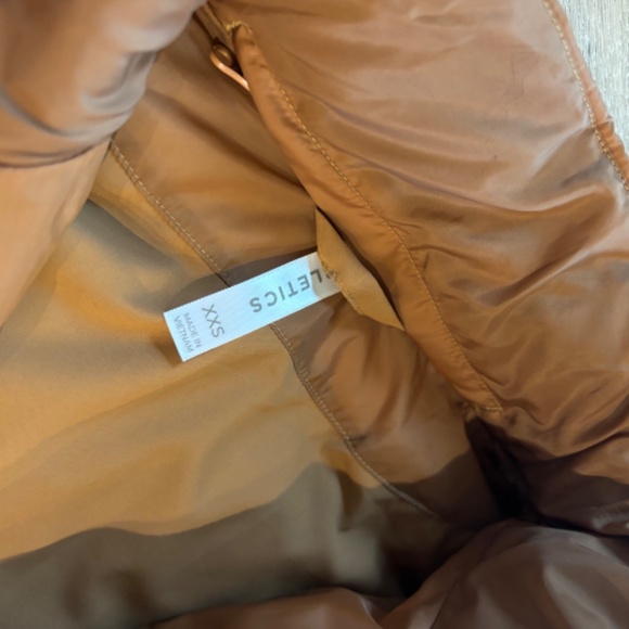 Fabletics Puffer Coat - Picture 2 of 4